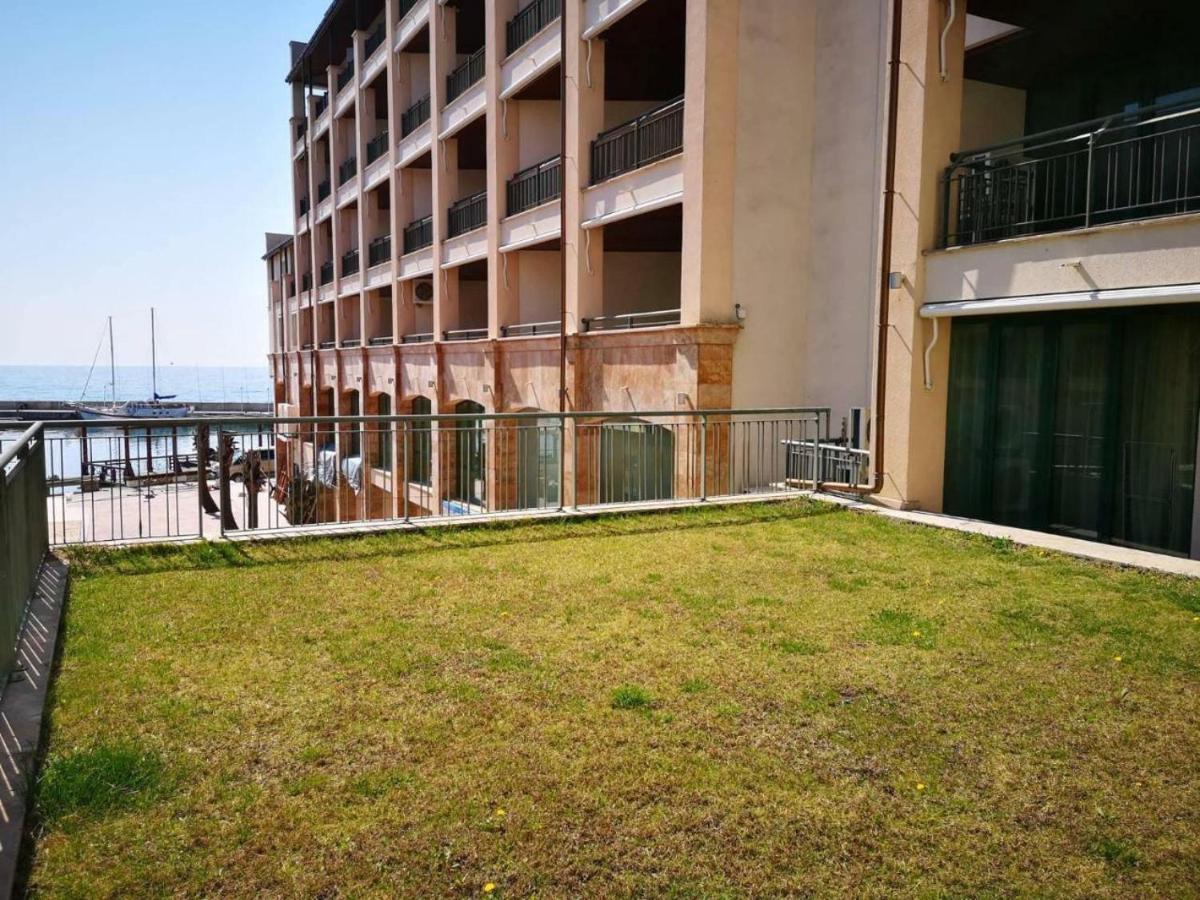 Port Balchik Apartment Eksteriør bilde